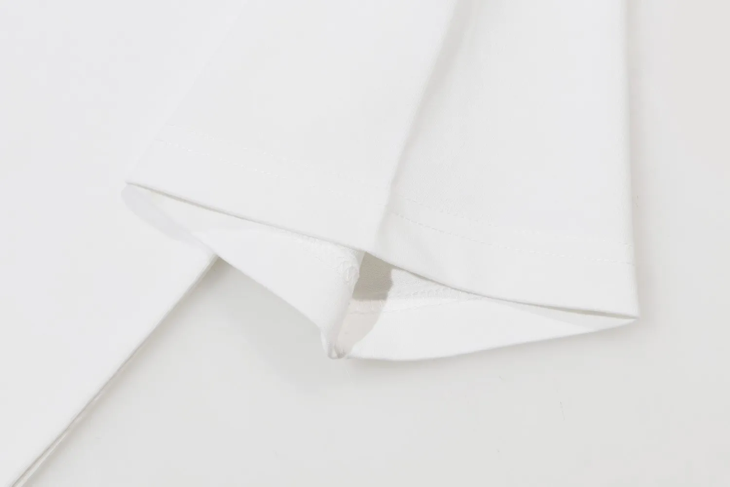 Arc’teryx ARC 24SS LOGO 60 ， g 。 Breathable， ， ， 。 logo ， 。 ， 。 ， ， ， ， 。 Size:XS-L
